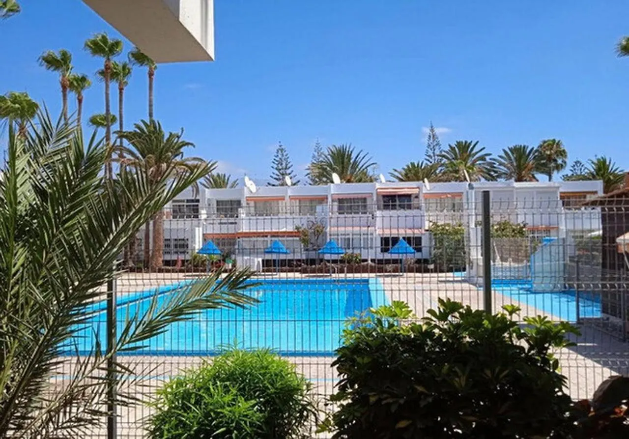 Big Property By The Beach And Natural Pool Costa Del Silencio Spain
