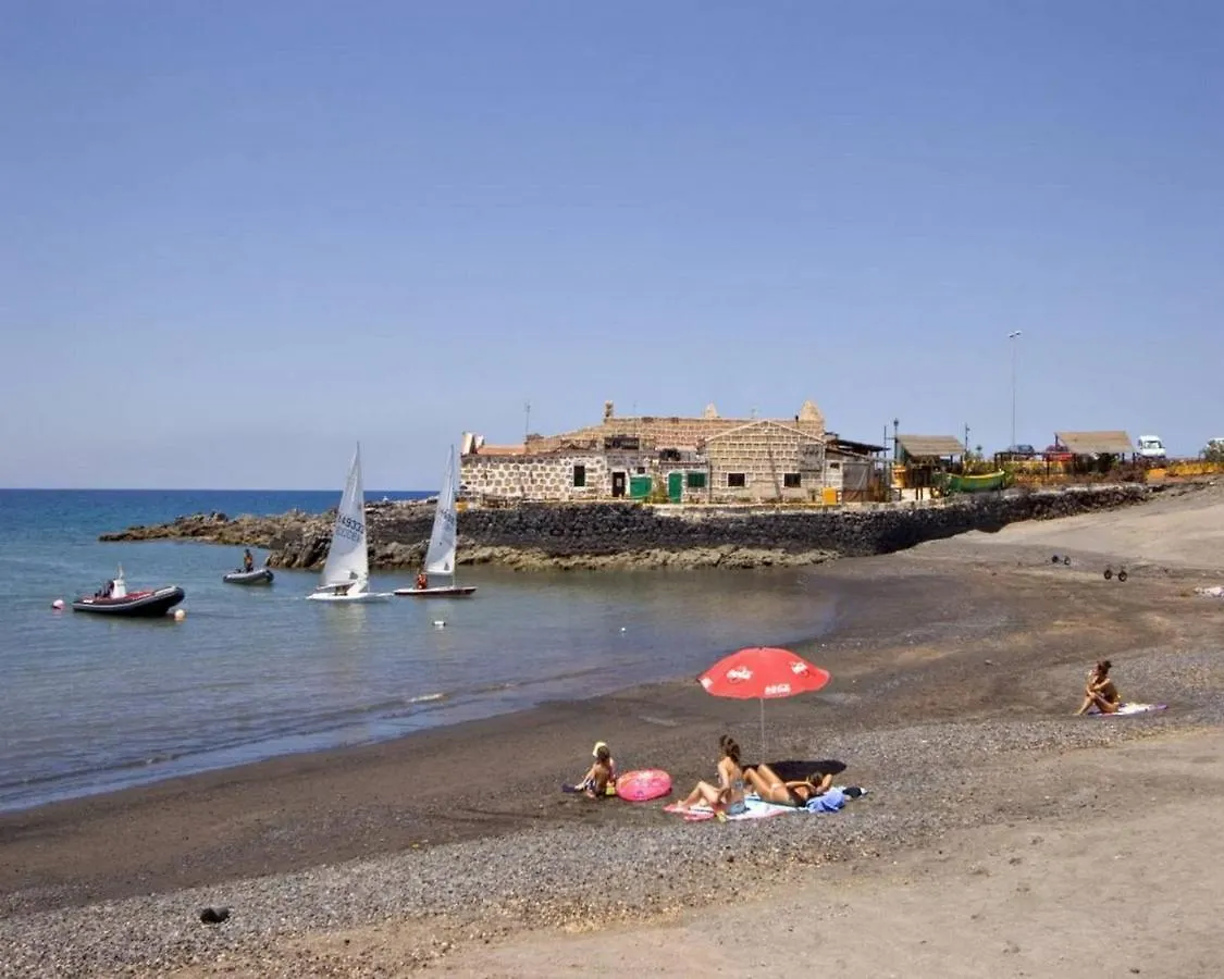 Big Property By The Beach And Natural Pool Costa Del Silencio 0*,  Spanien